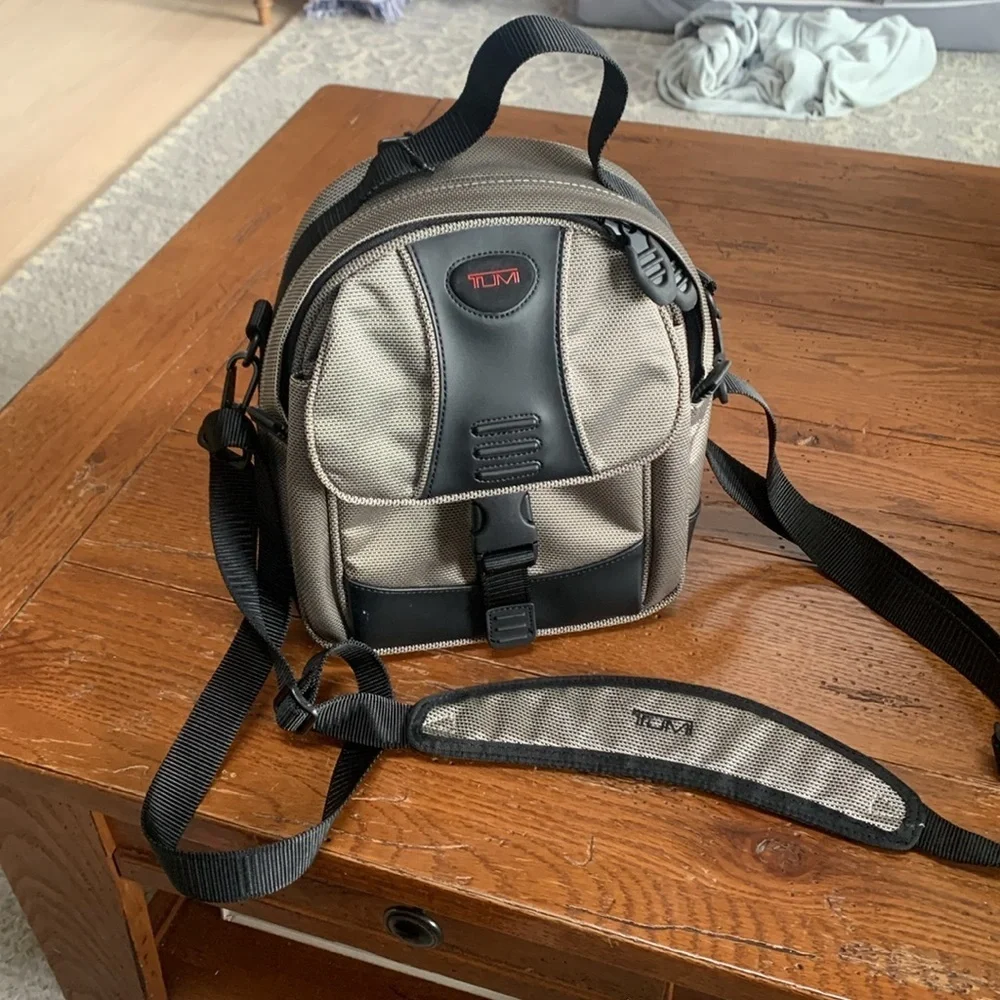 TUMI T2 Ballistic Silver and Black Camera Shoulder Crossbody Travel Bag 9x11x4